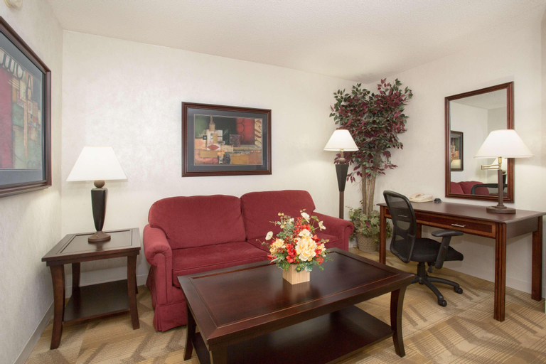 Public Area 3, Hampton Inn Siloam Springs, Benton