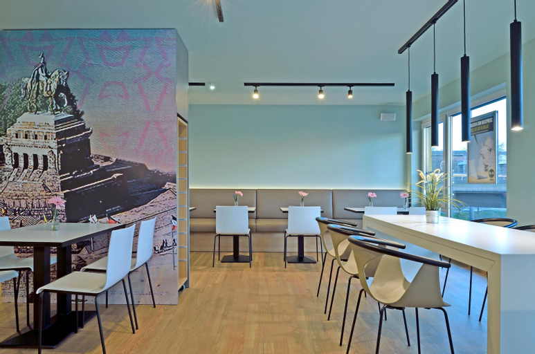 Dining Room 17