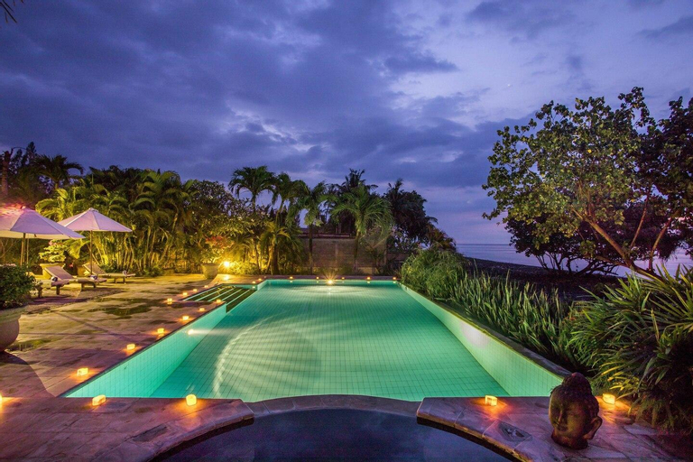 Sport & Beauty 1, FiveBDR Lovina Beachfront Luxury Private Villa+BBQ, Buleleng