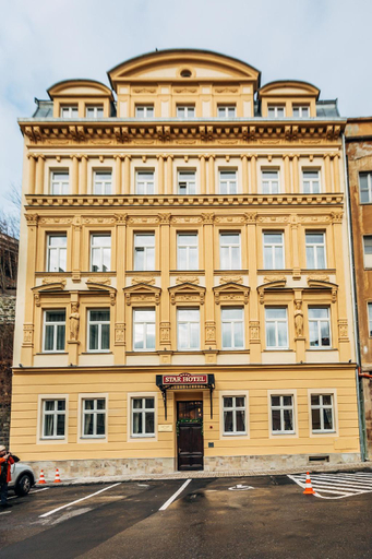 Others 5, Star Hotel, Karlovy Vary
