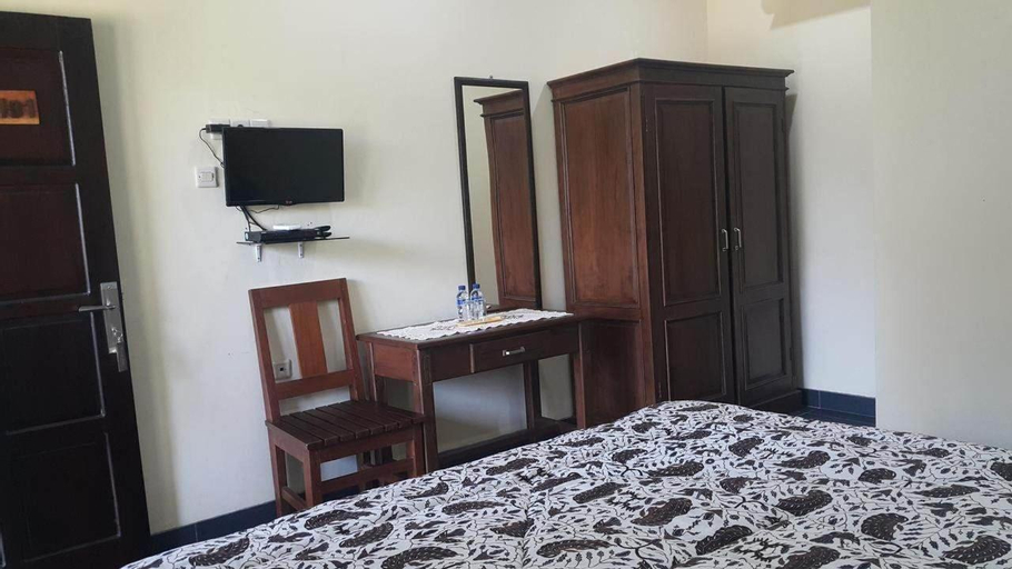 Bedroom 2, Superior Double Bed for 2 at Rumah Cartra 2, Magelang