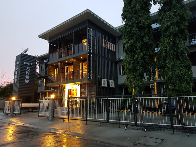 Others 5, Hotel Snow, Angeles City