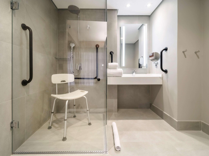 Bathroom 5