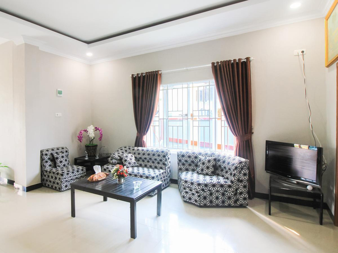 Public Area 1, OYO 1653 Fajar Residence, Pekanbaru