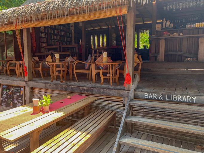 Food & Drinks 4, Castaway, Muang Satun