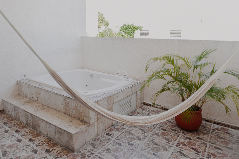 Public Area 4, Los Aluxes, Mérida