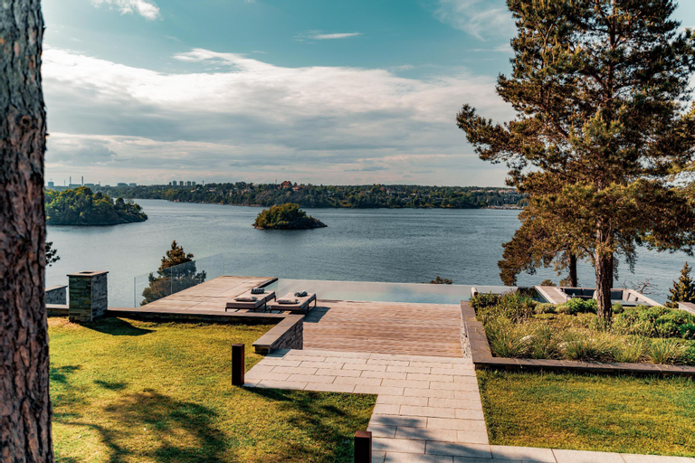 luxurious  mansion with a sea view , Nacka