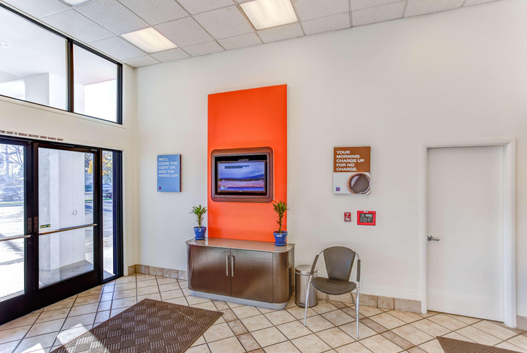 Public Area 2, Motel 6 Tigard West, Washington