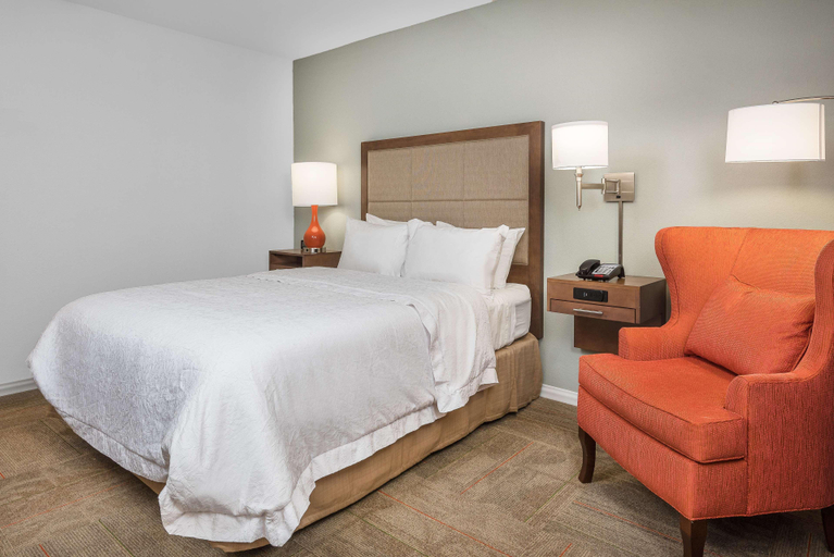 Bedroom 3, Hampton Inn & Suites Florence Center, Florence