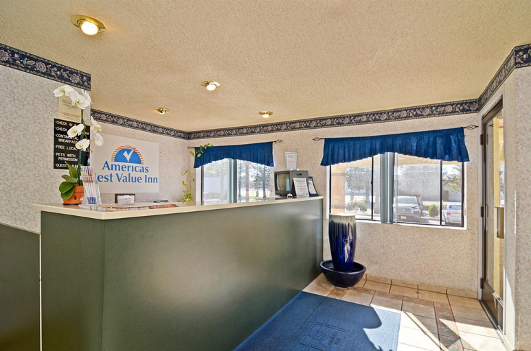 Public Area, Waterloo Inn, San Joaquin