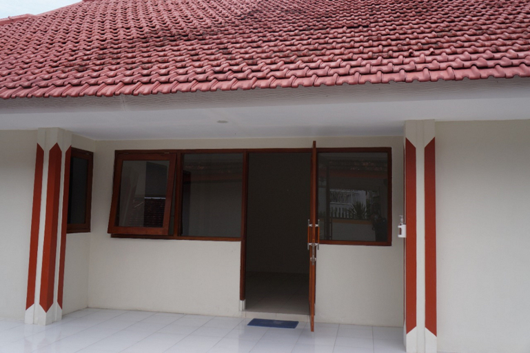 Exterior & Views 4, Hotel LPP Mliwis, Sleman
