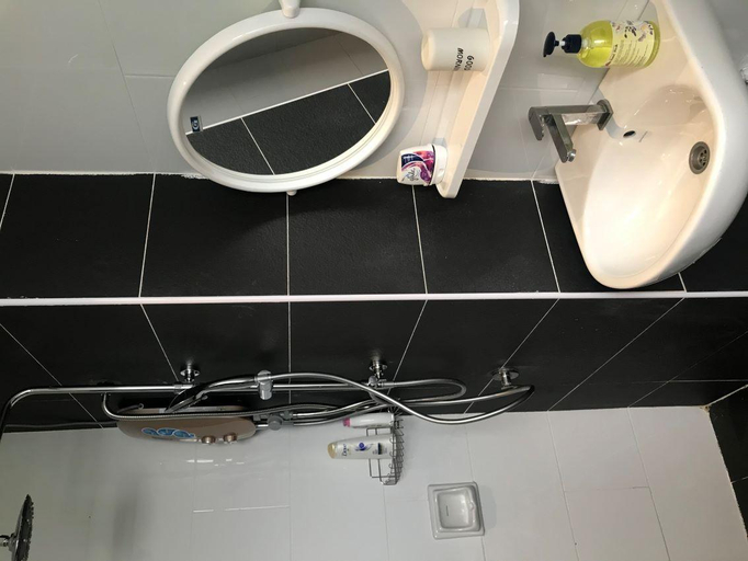 Bathroom, CY Majestic Homestay 6 (Condo with private Garden), Kinta