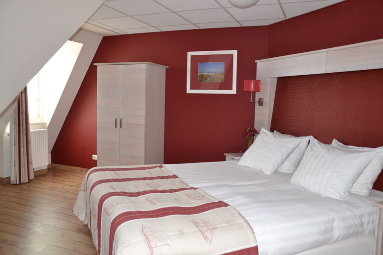 Bedroom 2, Fletcher Hotel-Restaurant De Cooghen, Texel