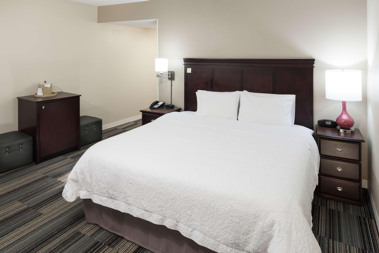 Bedroom 26