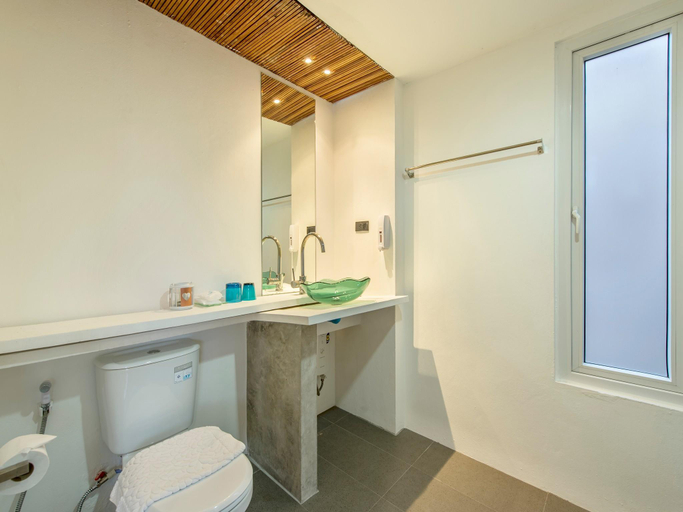 Bathroom 5, Lucerne Villa Resort, Pak Chong