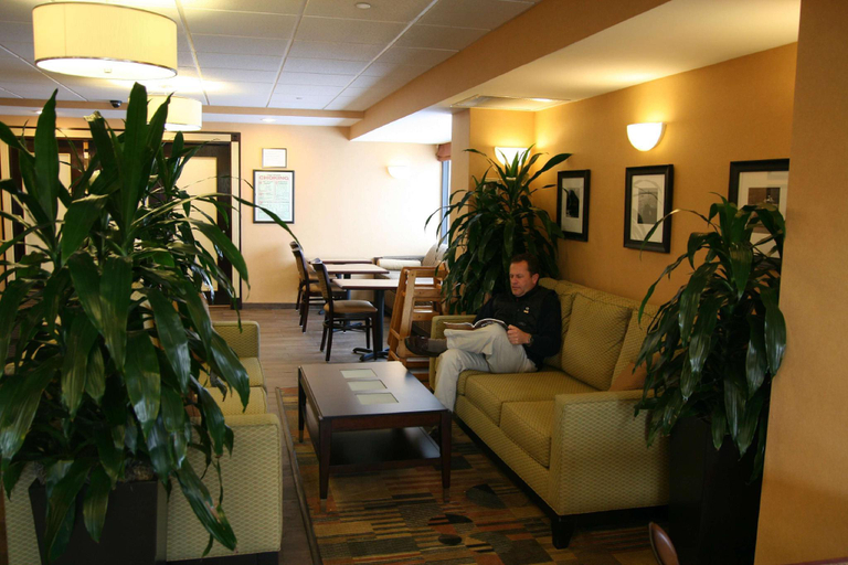 Public Area 2, Hampton Inn Long Island/Commack, Suffolk