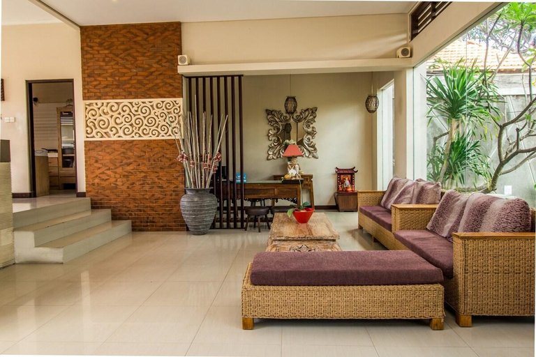 Public Area 3, Svarna Suite Seminyak, Badung