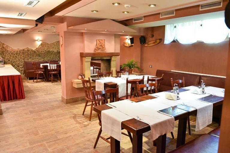 Food & Drinks 5, Martin hotel, Bansko