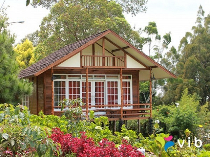 Villa Wood by Villa Istana Bunga, Bandung