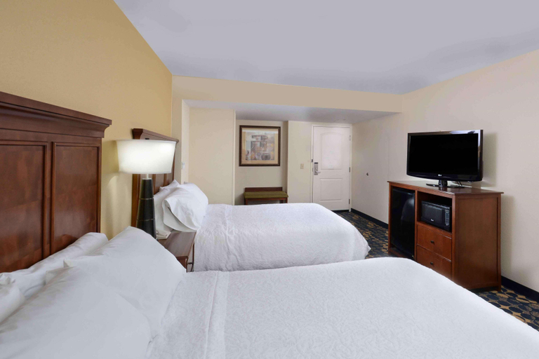 Bedroom 3, Hampton Inn By Hilton Fayetteville Fort Bragg, Cumberland