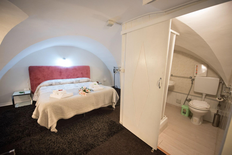 Bedroom 3, Mamma Splendora, Lecce