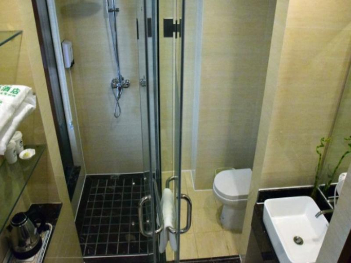 Bathroom, GreenTree Inn (Changshu Merchant Mall), Suzhou