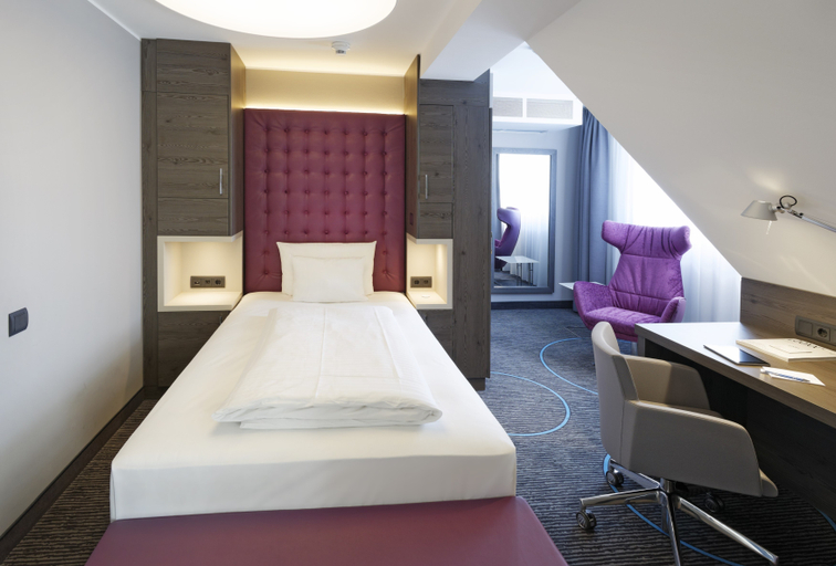 Bedroom 3, Hotel Stadt Muenchen, Düsseldorf