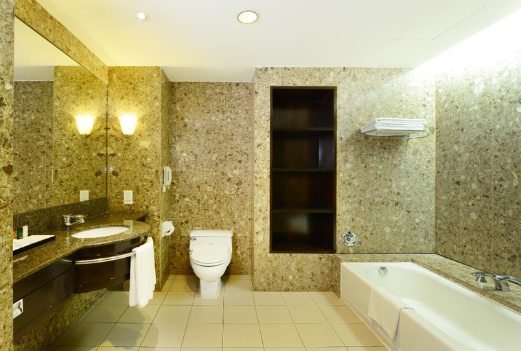 Bathroom 5, Pacific Regency Hotel Suites, Kuala Lumpur