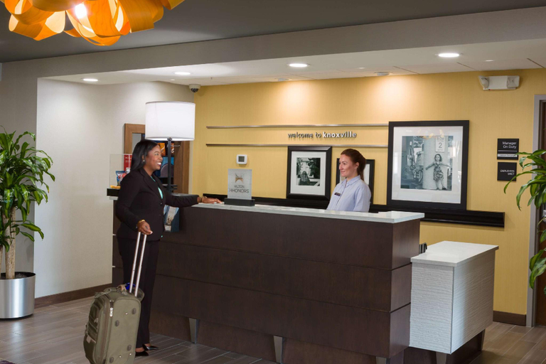Public Area, Hampton Inn & Suites Knoxville Papermill Drive, Knox
