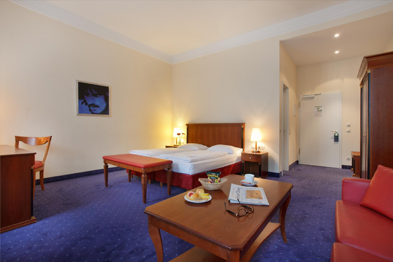 Bedroom 3, acom Hotel Berlin Kurfurstendamm, Berlin