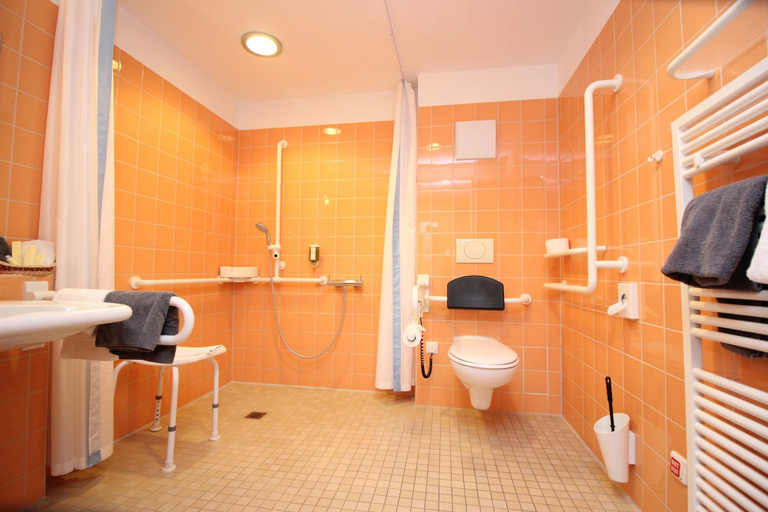 Bathroom 5, Heidehotel Bad Bevensen, Uelzen