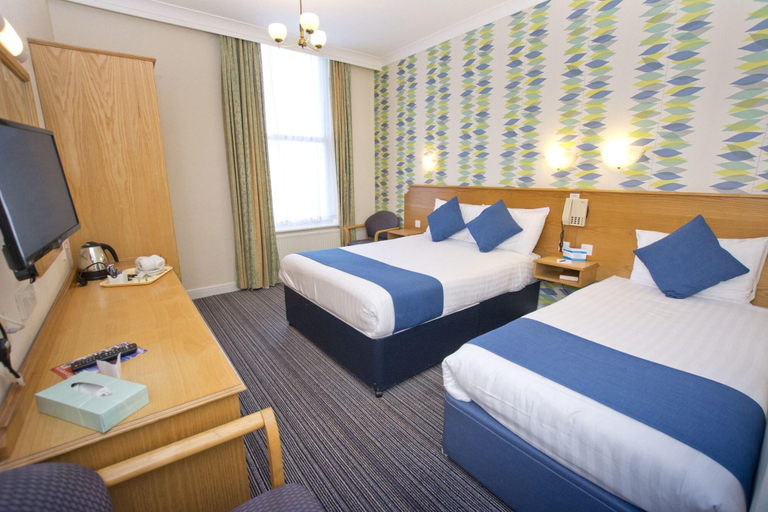 Bedroom 4, Tlh Carlton Hotel, Torbay