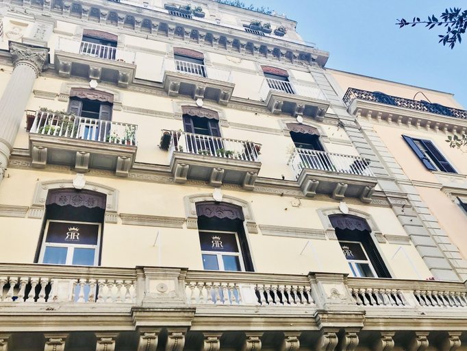 Exterior & Views 2, Royal Rooms Luxury Suite, Napoli