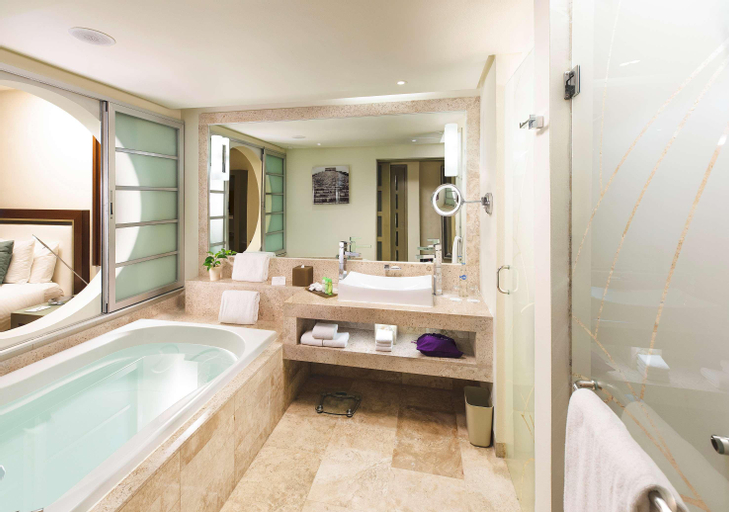 Bathroom 8