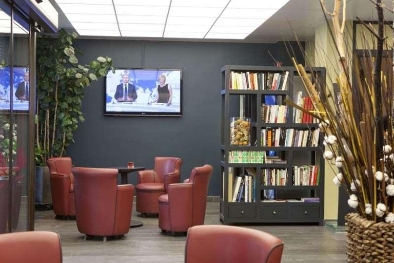 Public Area 3, Hotel Montparnasse Alesia, Paris
