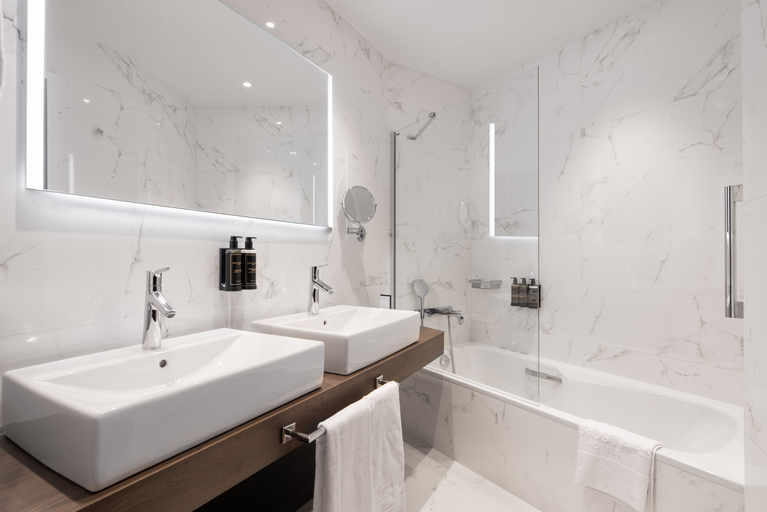 Bathroom 21