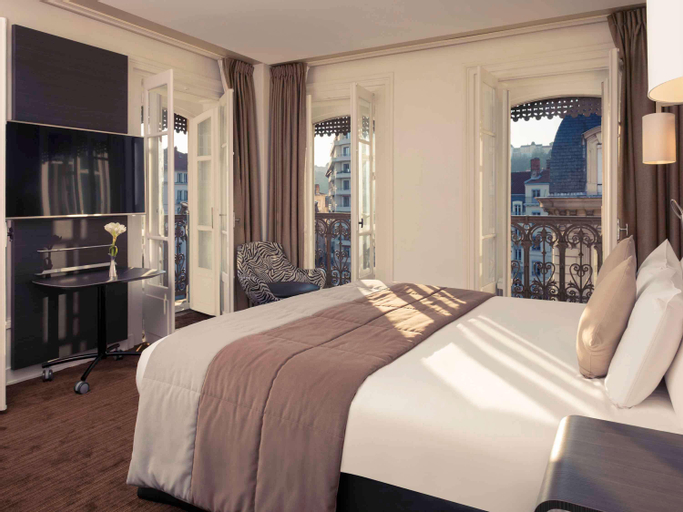 Bedroom 16