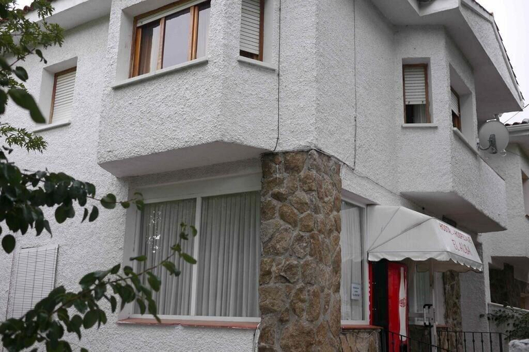 Exterior & Views, Hostal El Alba, Madrid