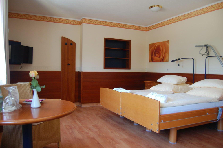 Bedroom 4, Heidehotel Bad Bevensen, Uelzen