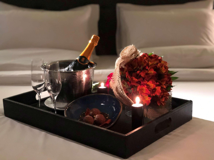 Food & Drinks 7
