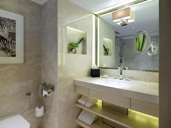 Bathroom 5, The Royal Garden Tsim Sha Tsui, Kowloon