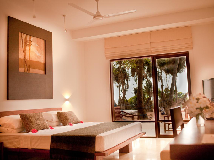 Bedroom 3, Pandanus Beach Resort & Spa, Bentota