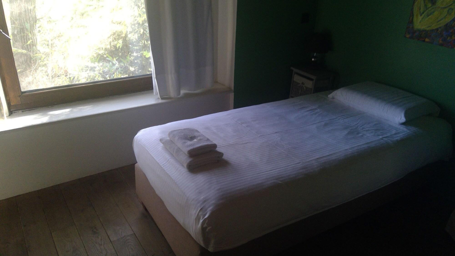 Bedroom 3, B&B De Steenhove, Oost-Vlaanderen