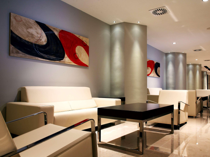 Public Area 4, Sol Principe, Málaga