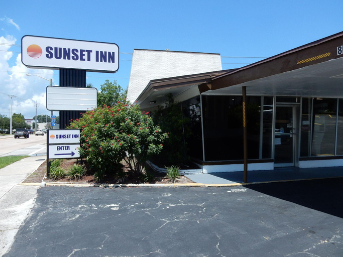Exterior & Views 2, Sunset Inn, Saint Johns