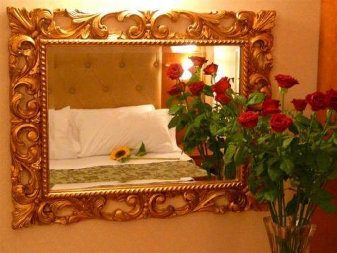 Exterior & Views 2, Serena Hotel, Rome