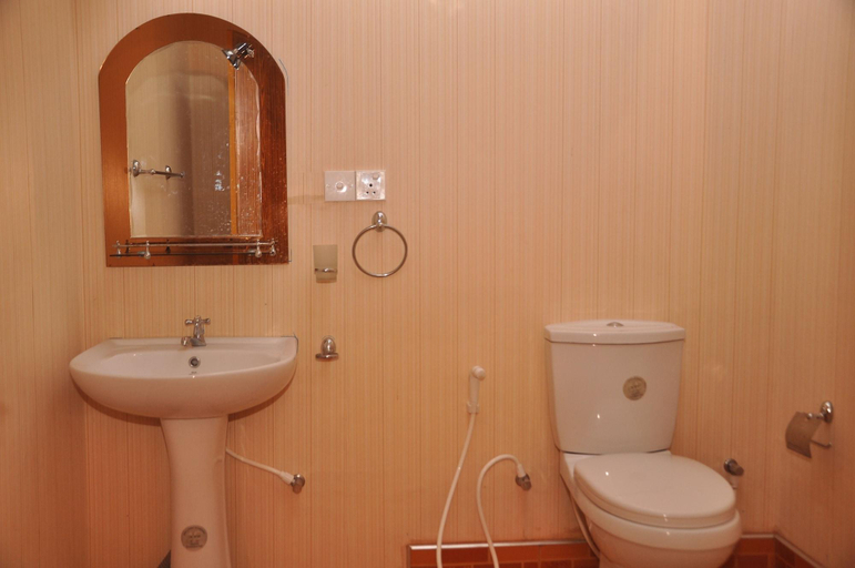 Bathroom, Pura Sanda Villa, Dambulla