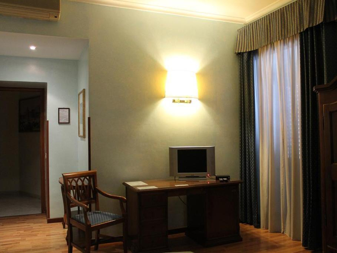 Exterior & Views 2, Hotel Fiori, Roma