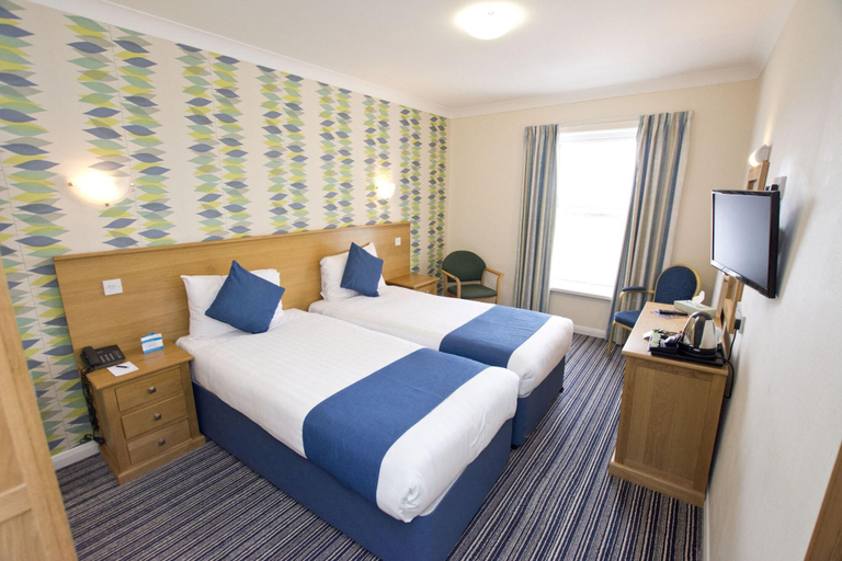 Bedroom 4, Tlh Carlton Hotel, Torbay