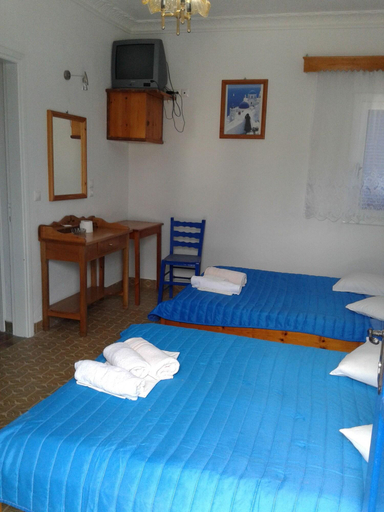 Bedroom 2, Hotel Perissa, South Aegean